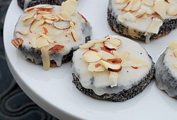 Almond Poppyseed Shortbread Cookies