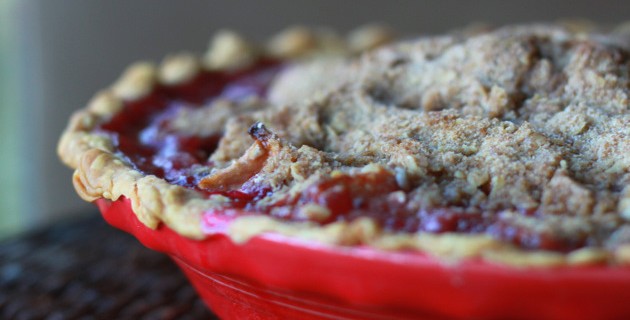 Apple Cranberry Crumble Pie