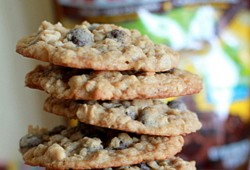 Dark Chocolate Raisinet Oatmeal Cookies