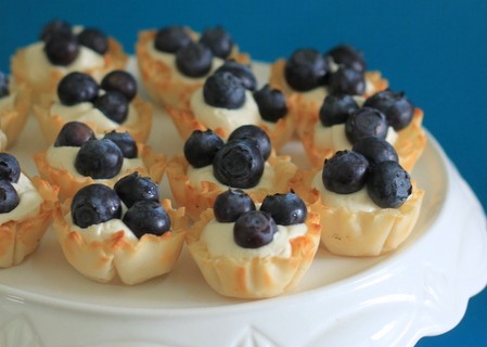 No-Bake Blueberry Cheesecake Mini Tarts