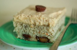 Reese’s Peanut Butter Cup Banana Cake with Peanut Butter Cream Cheese Frosting