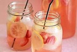 White Strawberry-Lemon Sangria