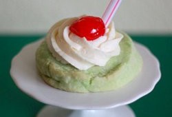 Shamrock Shake Shortbread Cookies