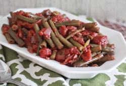 Garlicky Stewed Green Beans & Tomatoes