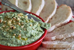 White Bean & Kale Pesto Dip