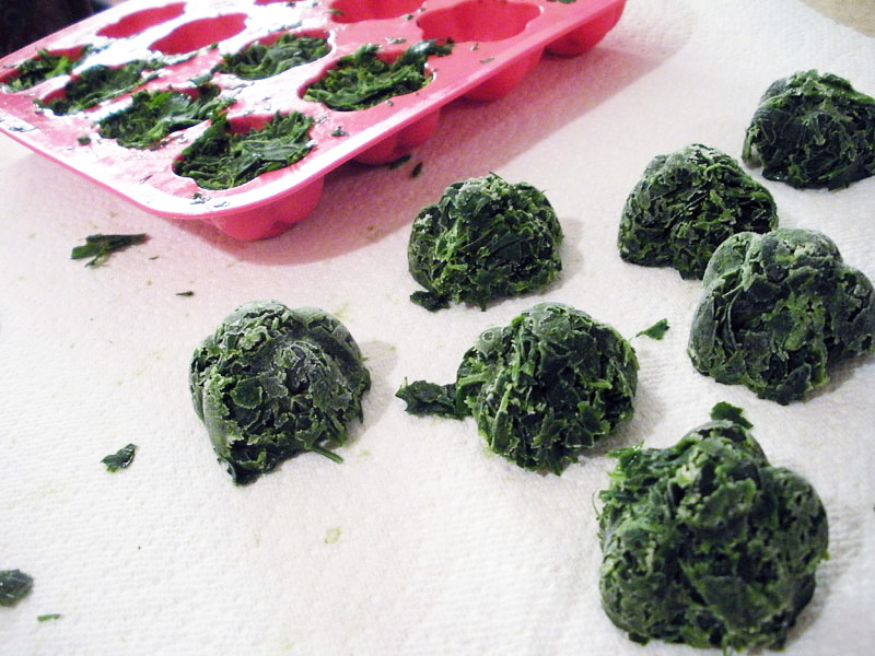 How to Freeze Parsley to Use Later