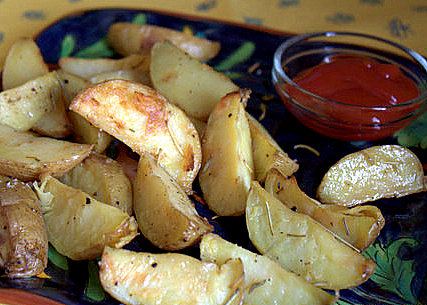 Rosemary roasted potatoes | Kitchen Treaty