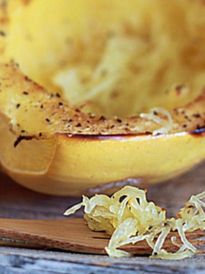 How To Cook Spaghetti Squash Two Different Ways In The Microwave Or In The Oven Kitchen Treaty Recipes