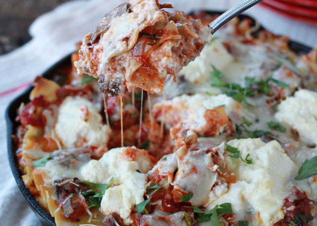 Easy cheesy veggie skillet lasagna | Kitchen Treaty