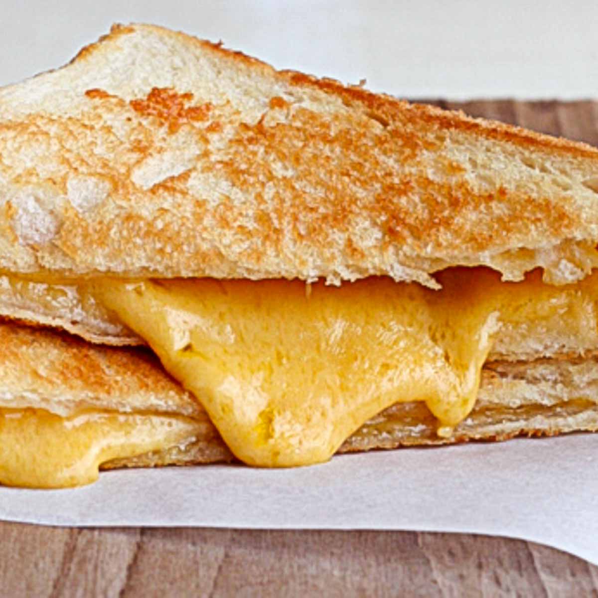 How to Make a Grilled Cheese Sandwich - Kitchen Treaty