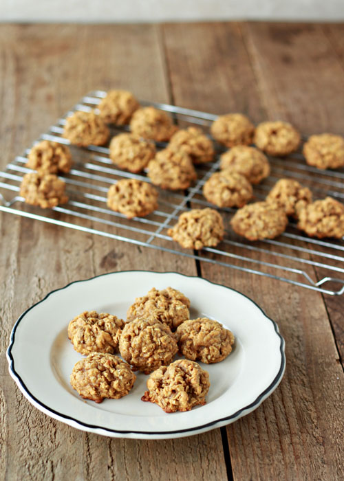 Spiced Pumpkin Oatmeal Cookies | Kitchen Treaty