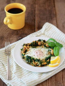 Breakfast for one: Lemony egg in a spinach-chickpea nest | Kitchen Treaty