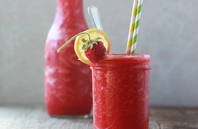 Boozy Strawberry Lemonade Slushies