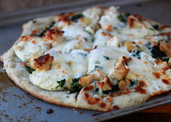 Roasted Garlic and Spinach White Pizza (with Optional Chicken)