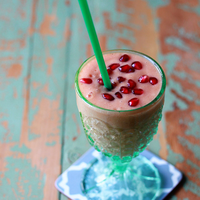 All-Fruit Pomegranate-Mango Smoothie - Just four ingredients to sunshine in a glass!