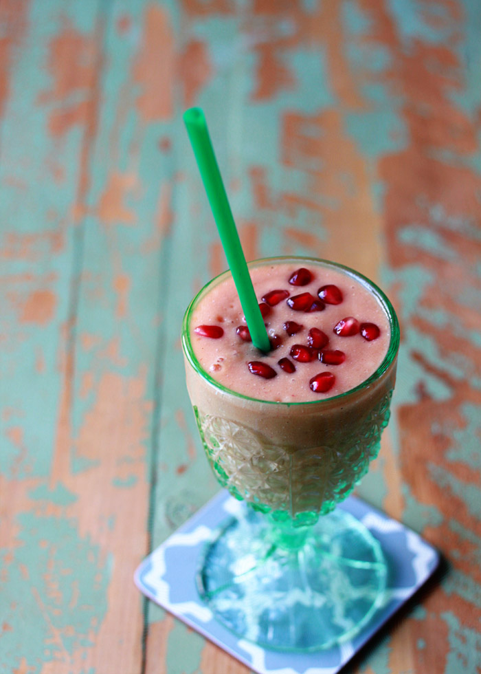 All-Fruit Pomegranate-Mango Smoothie - Just four ingredients to sunshine in a glass!