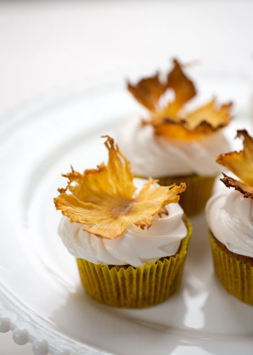How to Make a Dried Pineapple Flower Garnish for Cupcakes or Cakes
