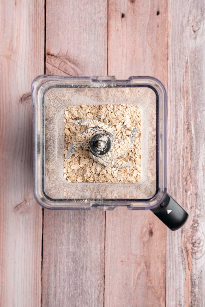 oats in a blender for blender pumpkin muffins